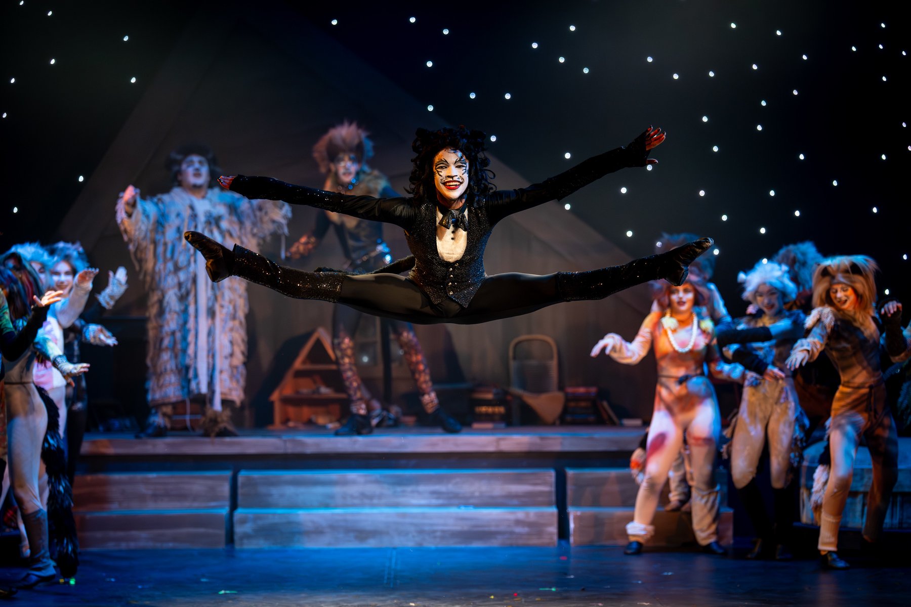 Maddie Brendel in CATS